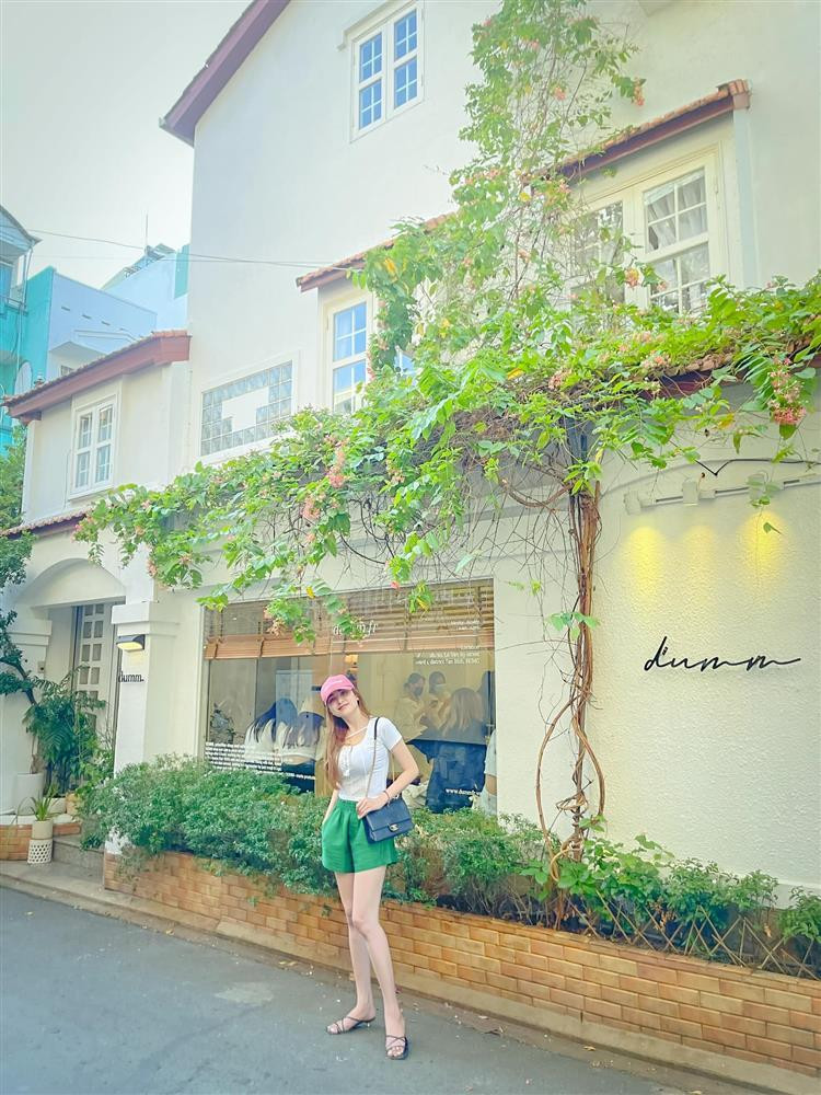 iễm Hương "thả thính" ngọt ngào: "Cậu ơi, trà sữa tôi mời. Nhưng cậu phải nhớ cả đời thương tôi".