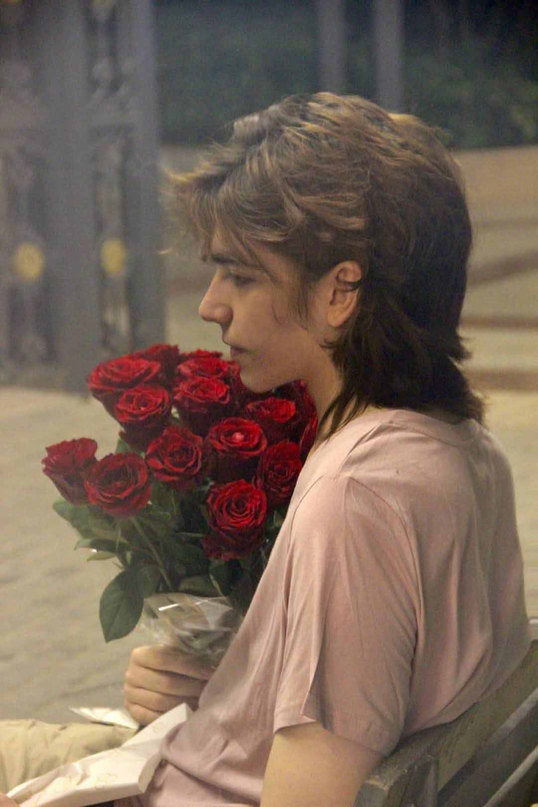 Chang trai lai Tay noi tieng voi ve ngoai dien trai, hoc van khung-Hinh-4