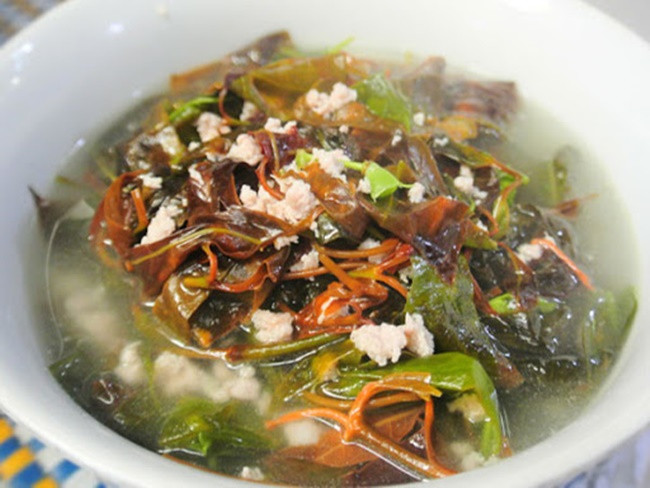 Ở Việt Nam, rau nhíp phân bố ở một số tỉnh thuộc miền Trung, Tây Nguyên và miền Đông Nam Bộ