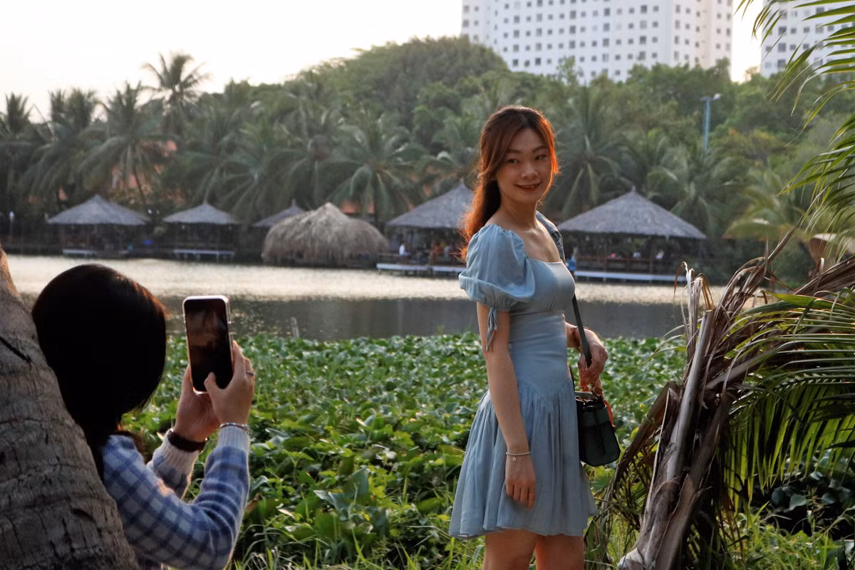 Vi sao khach chi toi quan ca phe song ao o TP.HCM mot lan?-Hinh-3