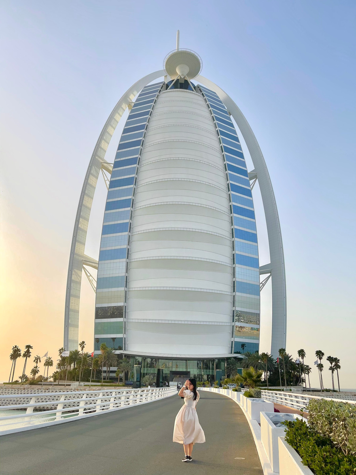 Co gai Viet Nam o Dubai va chuyen du lich mot minh toi Ai Cap-Hinh-16