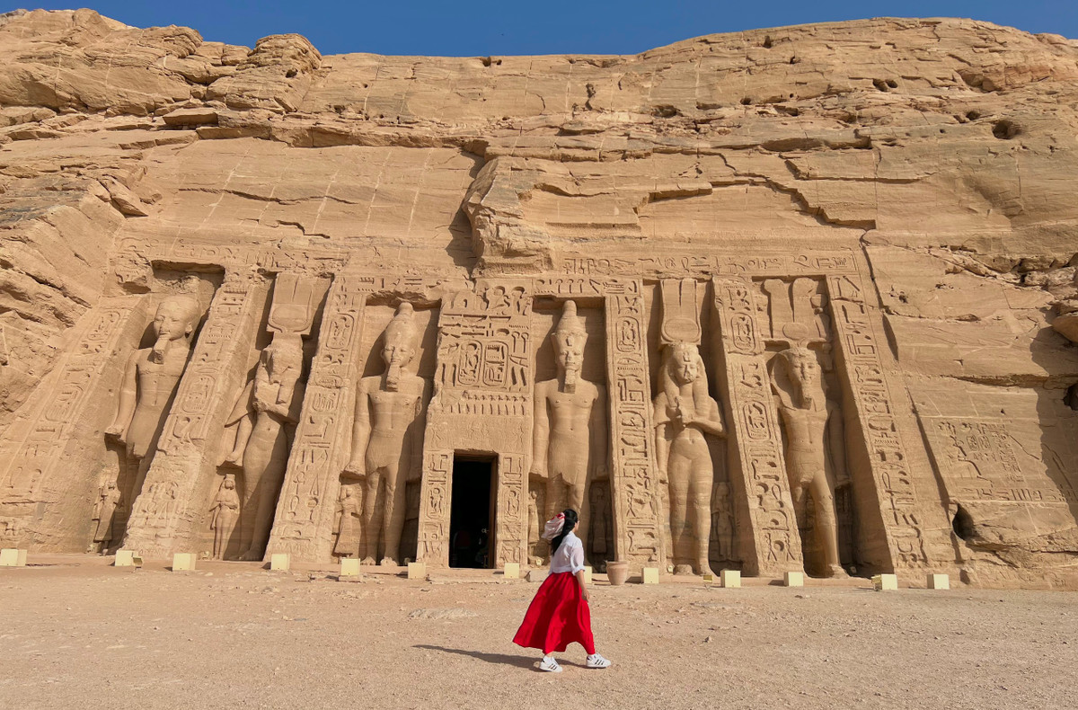 Co gai Viet Nam o Dubai va chuyen du lich mot minh toi Ai Cap-Hinh-8