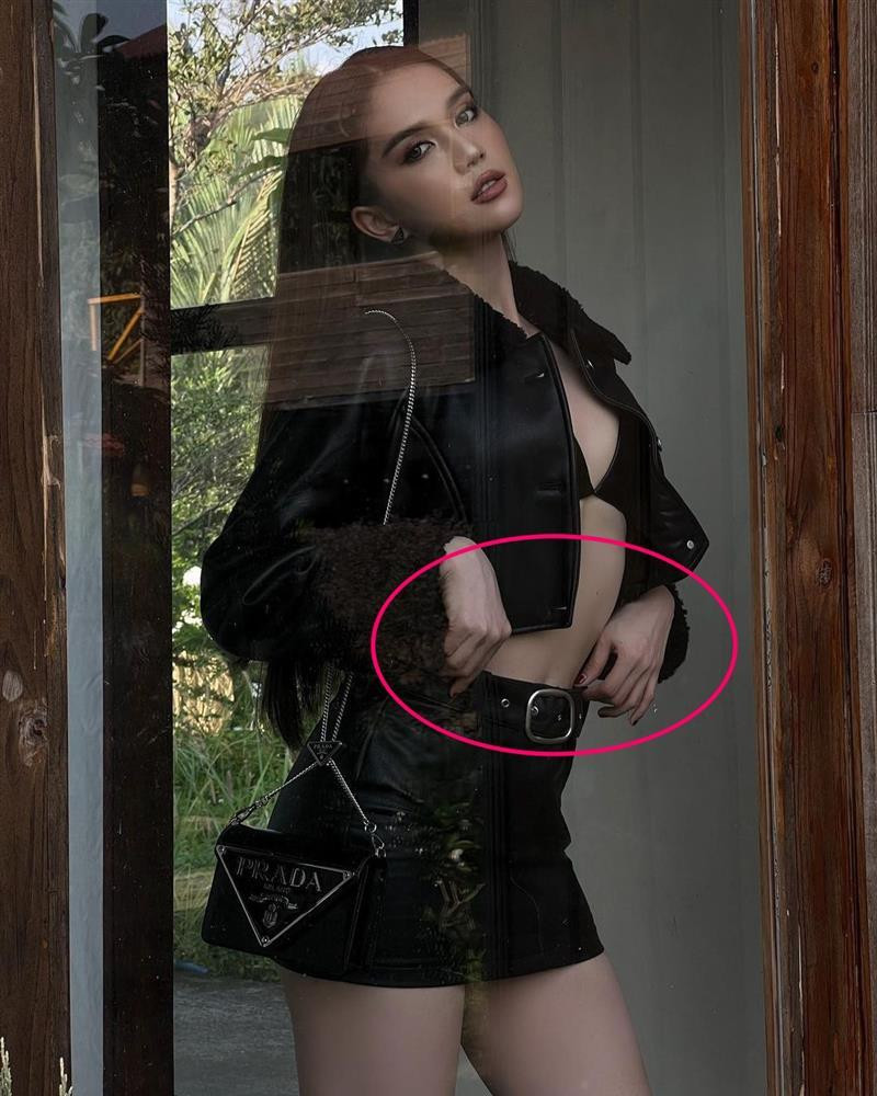 àn tay xương xẩu cũng là điểm rất khó giấu hay che bằng các phần mềm chỉnh sửa ảnh.