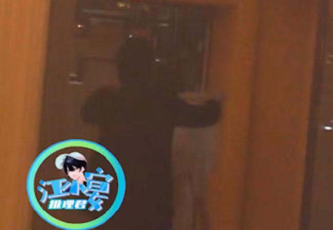 Huong Ta dan gai ve nha khi vo sieu mau vua sinh con