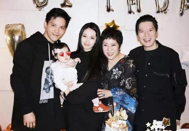 Huong Ta dan gai ve nha khi vo sieu mau vua sinh con-Hinh-3