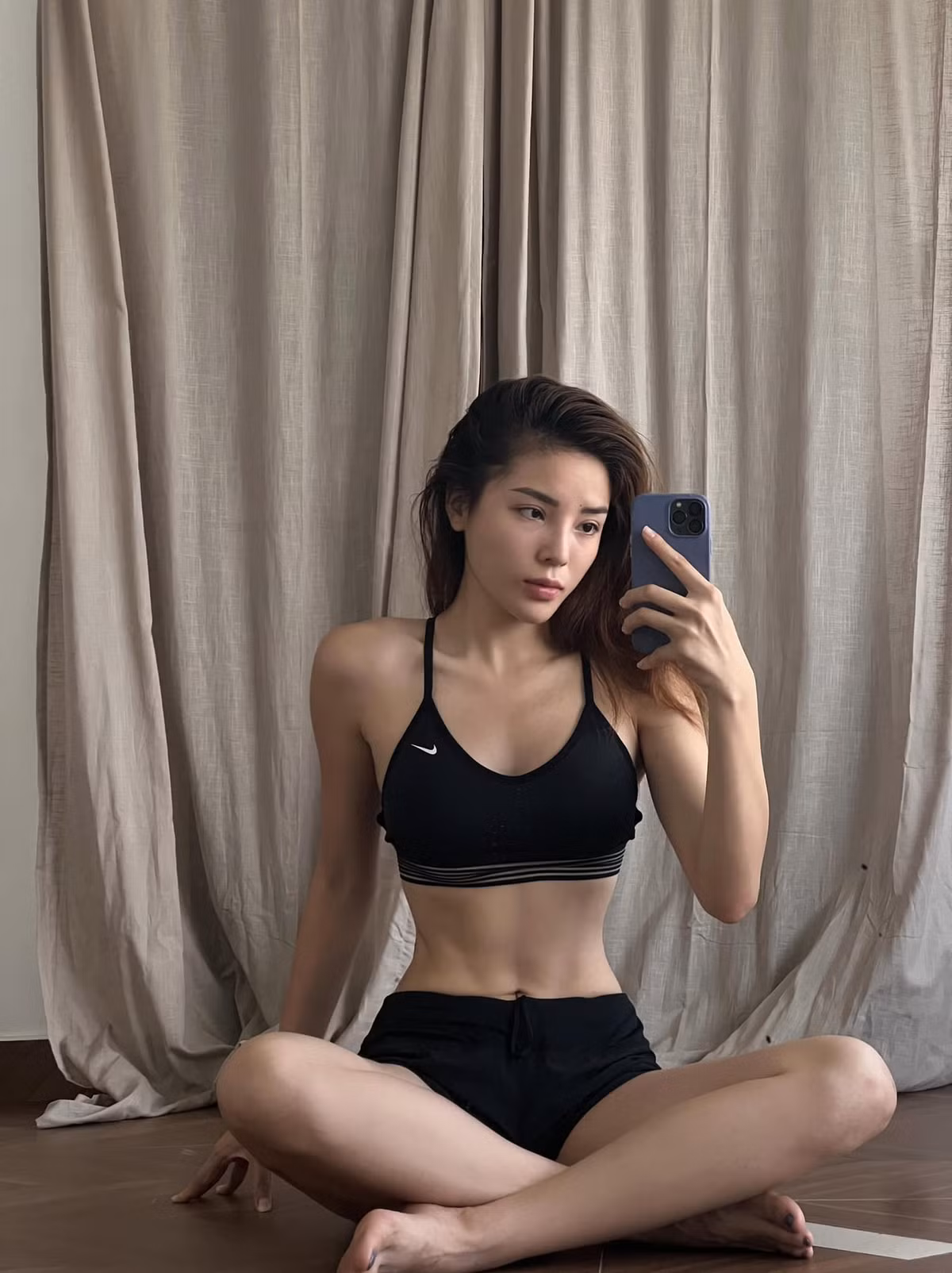 NSƯT Chí Trung đưa bạn gái kém 17 tuổi đi du lịch Indonesia - Hình 4 NSUT Chi Trung dua ban gai kem 17 tuoi di du lich Indonesia-Hinh-4