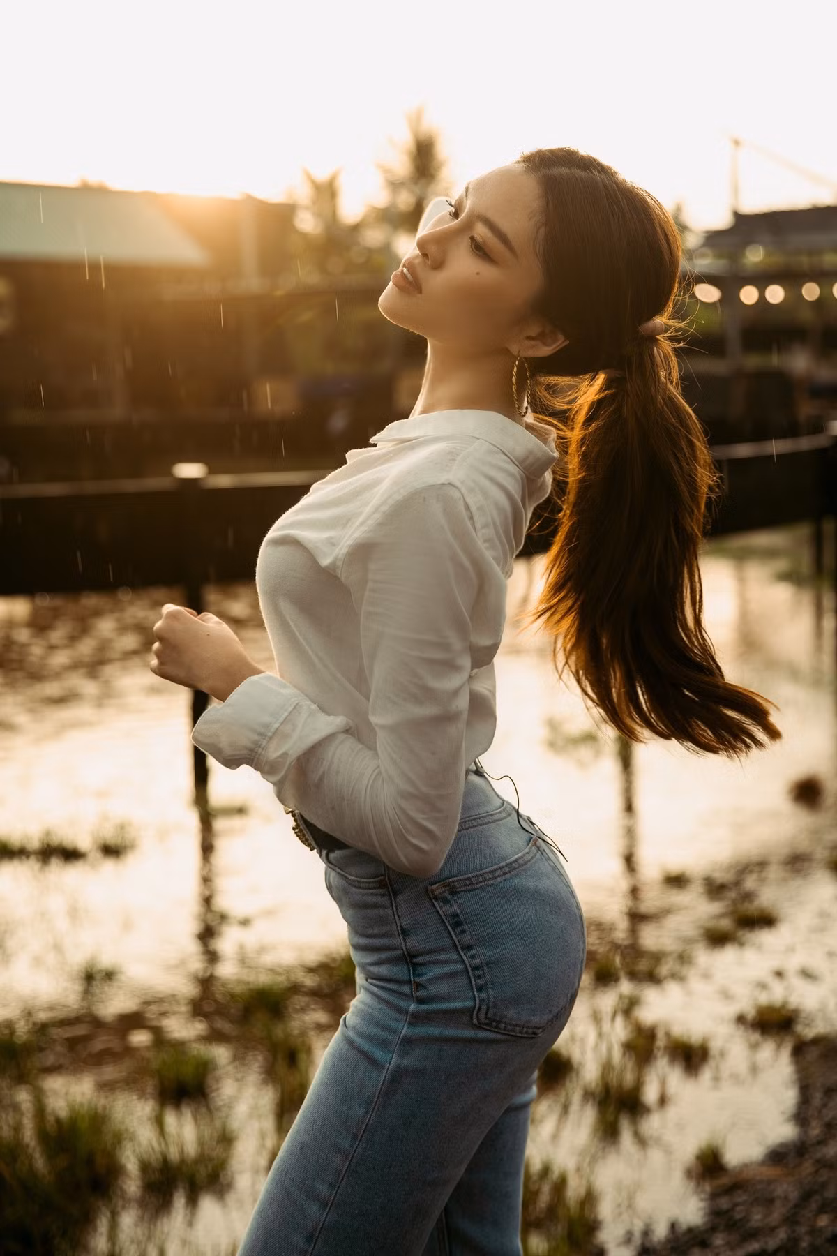 NSƯT Chí Trung đưa bạn gái kém 17 tuổi đi du lịch Indonesia - Hình 11 NSUT Chi Trung dua ban gai kem 17 tuoi di du lich Indonesia-Hinh-11