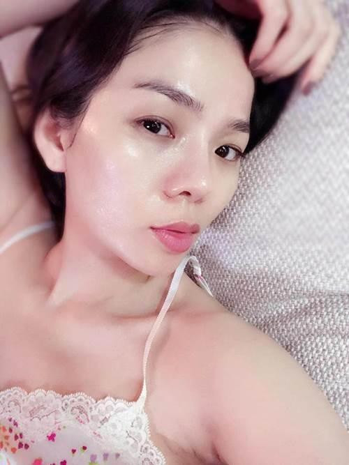 Để có được nhan sắc "lão hóa ngược" và vóc dáng thon thả, nuột nà như Lệ Quyên thì bên cạnh chế độ tập luyện, việc ăn uống cũng vô cùng quan trọng.