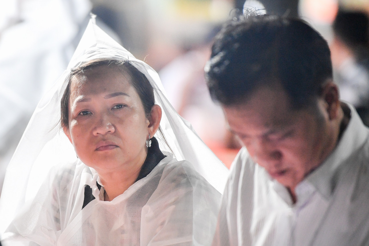 Chị Vinh Diễm, con gái nhạc sĩ, cho biết ông thích sống trong một không gian riêng, không muốn ở cạnh vợ con. Chị từng nhiều lần đề nghị ba qua sống chung để tiện chăm sóc nhưng ông thích yên tĩnh để có cảm hứng sáng tác. "Tôi thương ba nhiều lắm. Vì cả cuộc đời này, ông luôn sống cho âm nhạc và cống hiến cho nghệ thuật", chị tâm sự.