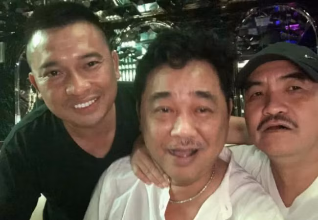 Y Phụng phát tướng tuổi 43, Chí Trung tình tứ bên bạn gái - Hình 13 Y Phung phat tuong tuoi 43, Chi Trung tinh tu ben ban gai-Hinh-13