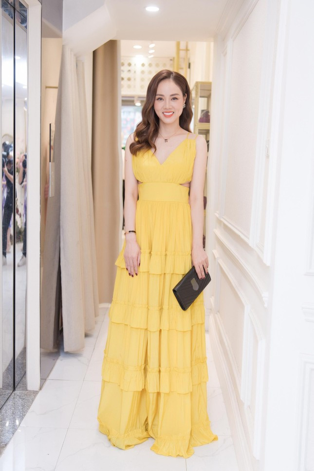 Vo NSND Cong Ly tai xuat quyen ru, he lo suc khoe cua chong-Hinh-3