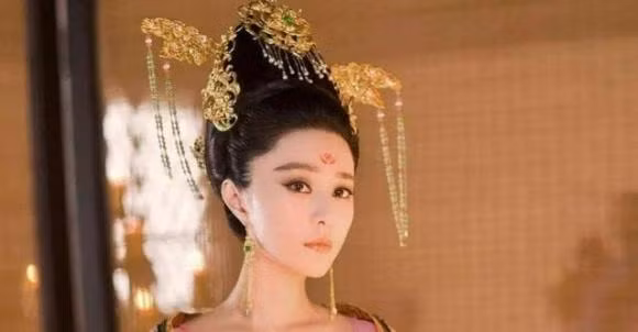 Duong Quy Phi duoc doc sung 11 nam, tai sao khong sinh duoc con?-Hinh-5