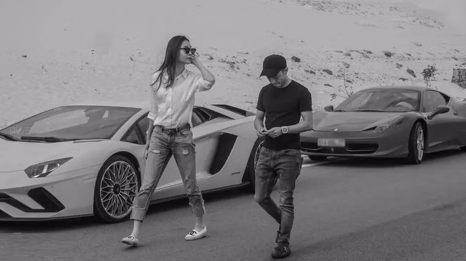 Tuy nhiên, Đàm Thu Trang cũng có những cách khéo léo để không quá "chặt chém" so với chồng.