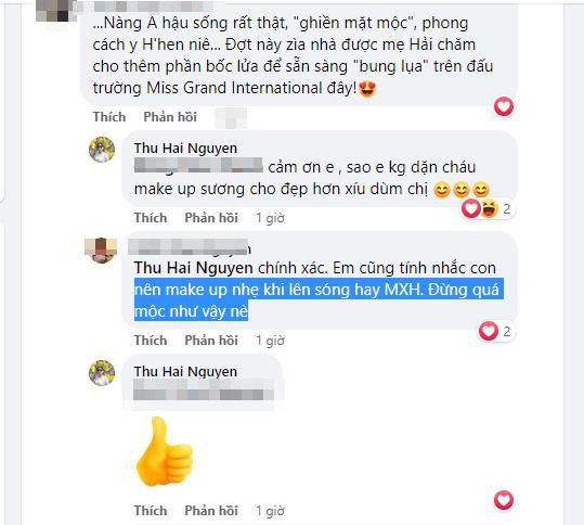 áng chú ý, khi một người quen nhận xét Bảo Ngọc "ghiền mặt mộc", phong cách y H'Hen Niê, mẹ ruột cô cũng gây chú ý khi "nhắc nhở" con gái nên trang điểm sương sương cho đẹp hơn. Một người quen khác cũng góp ý nàng Hậu "nên make up nhẹ khi lên sóng hay mạng xã hội. Đừng quá mộc như vậy nè".