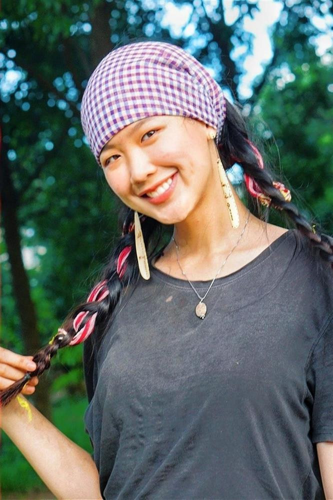 au khi trở thành Á hậu 1 Hoa hậu Thế giới Việt Nam 2022, Bảo Ngọc nhận nhiều ý kiến trái chiều về nhan sắc. Cô nêu quan điểm: "Thi hoa hậu phải có ngoại hình. Việc tôi vượt qua nhiều vòng thi dưới sự đánh giá của ban giám khảo chứng tỏ tôi đạt tiêu chuẩn ngoại hình. Có thể ở góc nhìn của một số khán giả, tôi không đẹp bằng các cô gái khác, nhưng tôi nghĩ điều này không thành vấn đề. "