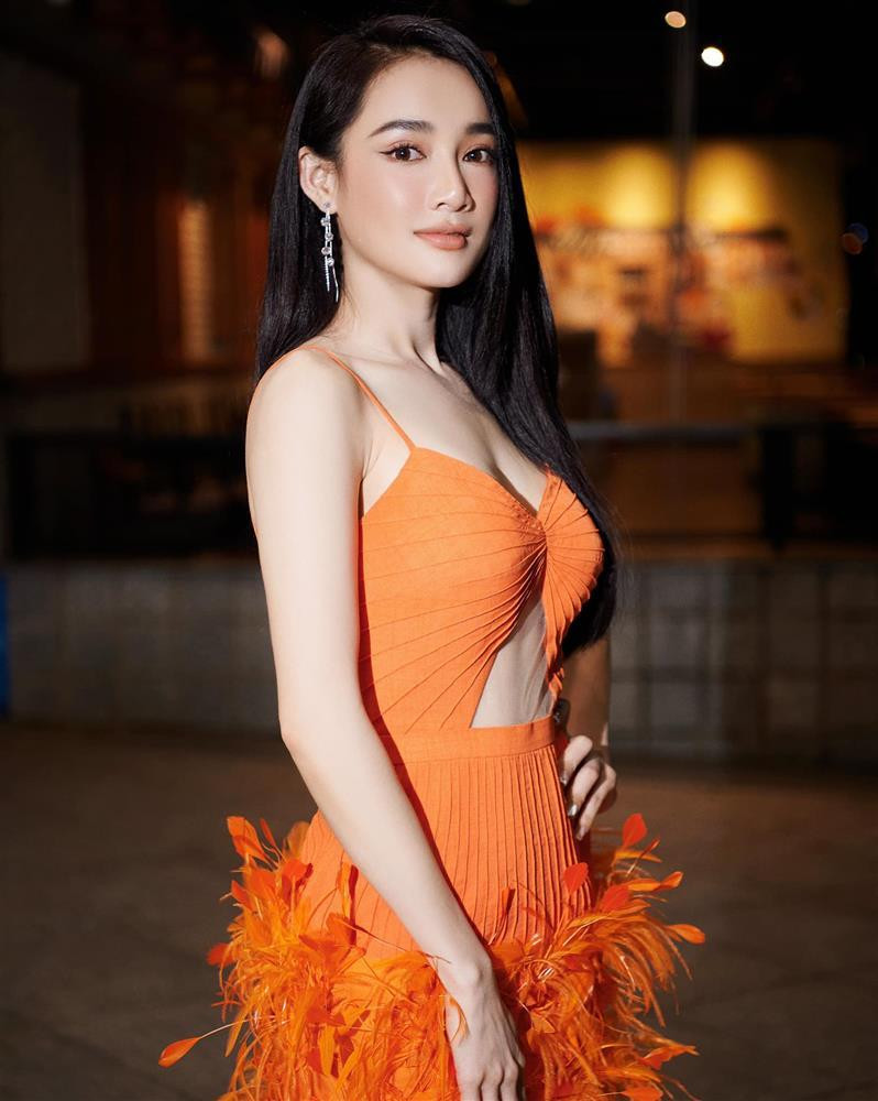 Những hình ảnh gần đây do Nhã Phương chia sẻ.