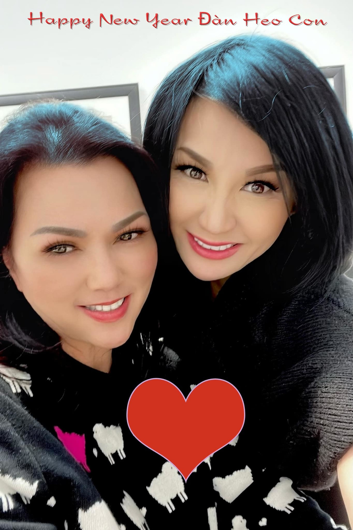 Trizzie Phương Trinh luôn ở bên vợ Chí Tài sau khi danh hài mất.