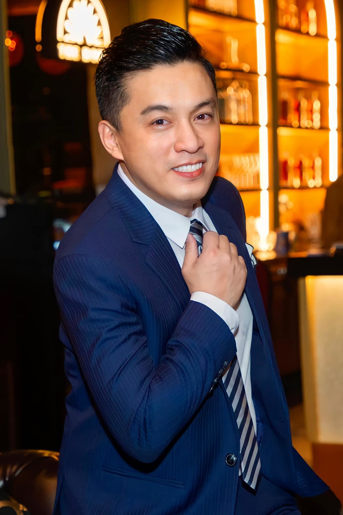 Lam Trường cười nhiều để gặp may mắn.