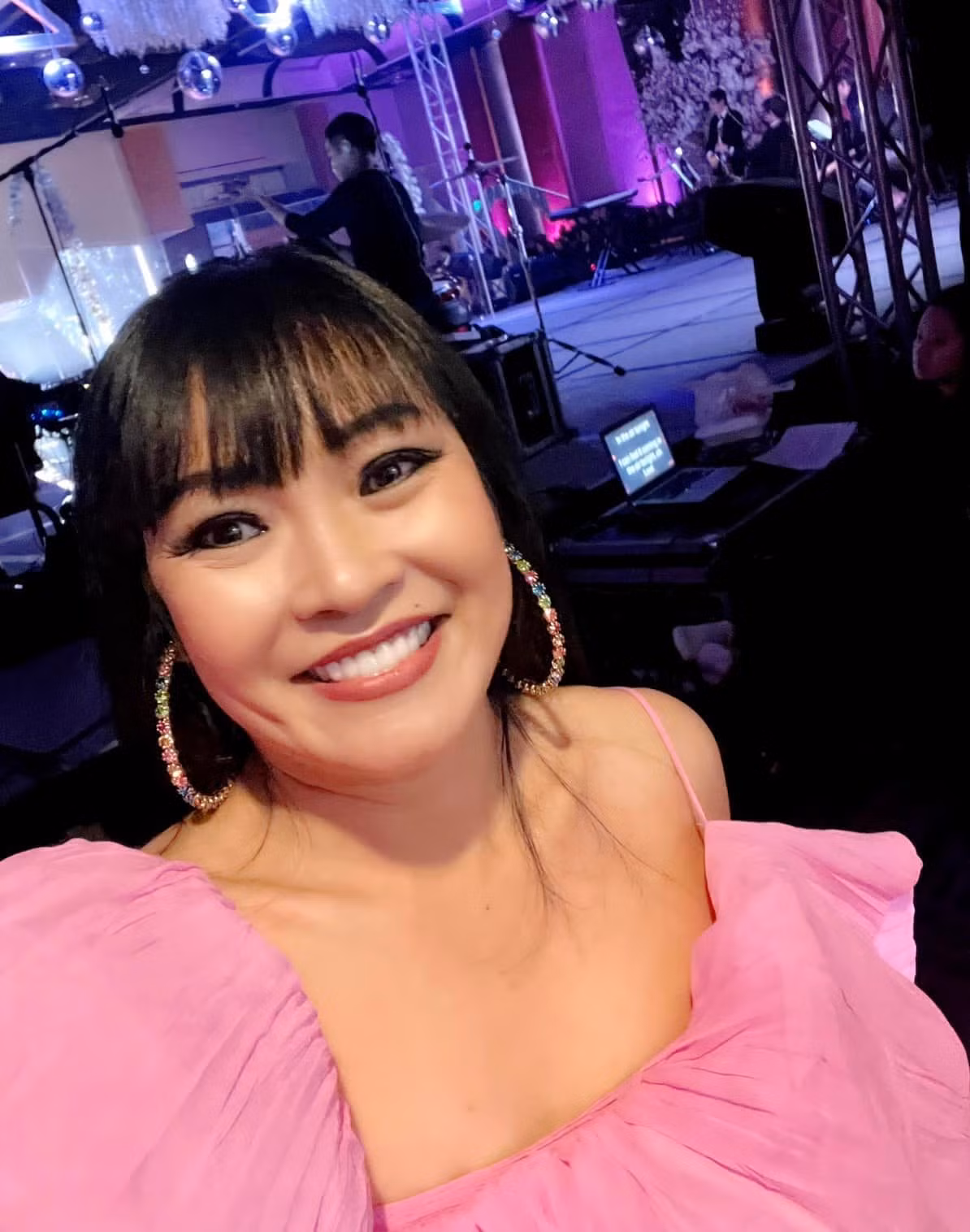 Phương Thanh bận rộn chạy show.