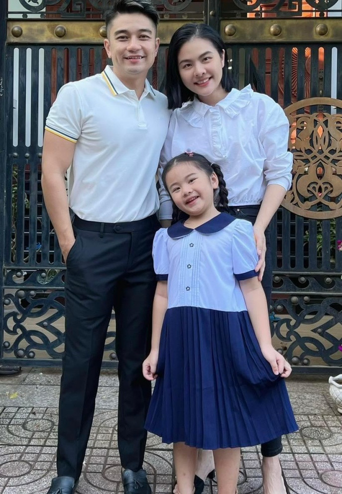 Hồ Ngọc Hà, Lệ Quyên khoe dáng gợi cảm "một chín một mười" - Hình 14 Ho Ngoc Ha, Le Quyen khoe dang goi cam