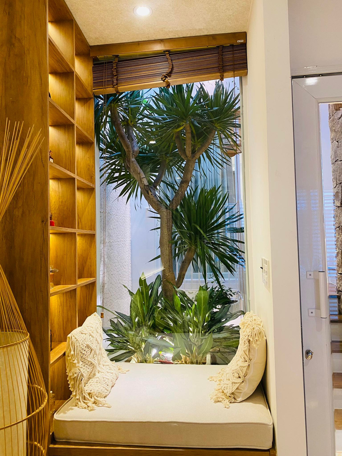 Cap vo chong o TP.HCM mua nha hon 10 ty o tuoi 26-Hinh-6