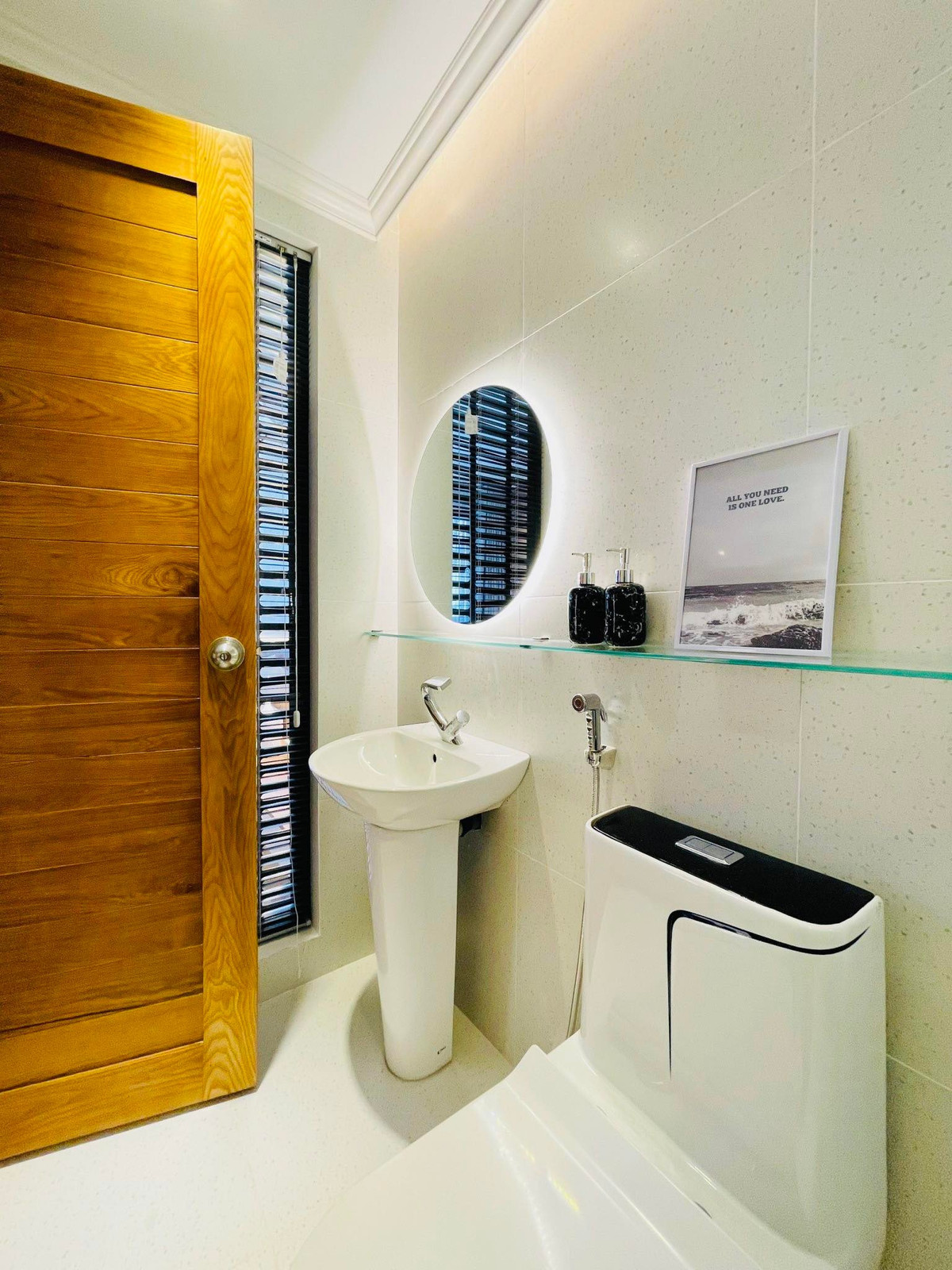 Cap vo chong o TP.HCM mua nha hon 10 ty o tuoi 26-Hinh-13