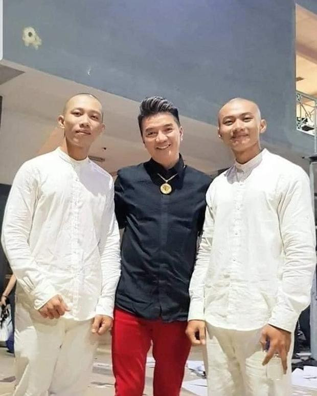 Những hình ảnh này thu hút rất nhiều sự chú ý cũng như bình luận từ cư dân mạng.