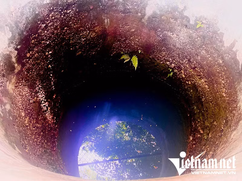 Kien truc doc dao cua ngoi co tu o Hue, gieng nuoc khong ai dam uong-Hinh-10