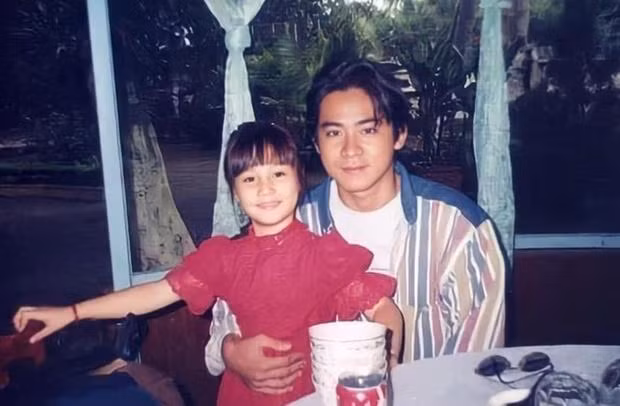 Loat anh Diem My 9x ngay nho ben Thuong Tin, Diem Huong gay sot