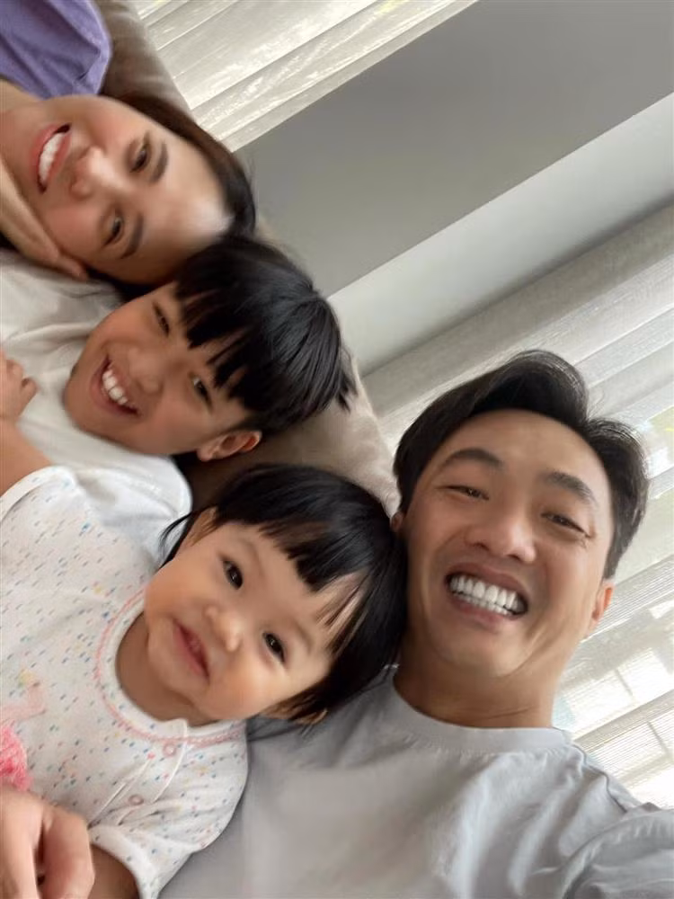 Cường Đô La - Đàm Thu Trang nên duyên vợ chồng vào tháng 7/2019, bằng đám cưới hoành tráng tại TP.HCM. Họ chào đón tiểu công chúa Suchin một năm sau đó. 3 năm qua, hôn nhân hạnh phúc viên mãn của Cường Đô La - Đàm Thu Trang được nhiều người ngưỡng mộ. Cựu mẫu được nhận xét là người phụ nữ khéo léo, dung hòa được mối quan hệ với con riêng của chồng. 