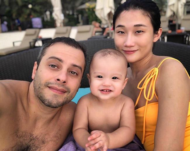 Đầu tháng 11/2017, công chúng đón nhận tin vui khi Kha Mỹ Vân tổ chức đám cưới cùng bạn trai ngoại quốc. Ông xã của Kha Mỹ Vân tên là Luigi Menghini, lớn hơn cô 8 tuổi và cả hai xây dựng mối quan hệ được gần 3 năm. Luigi Menghini hoạt động trong lĩnh vực kinh doanh và sở hữu một công ty sản xuất lifecraft.