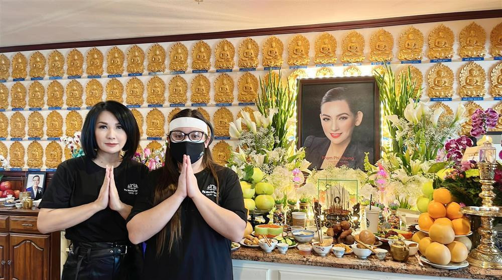 Gửi lời cảm ơn tới người thân, bạn bè, đồng nghiệp đã tới dự lễ cũng 100 ngày Phi Nhung, vợ cũ Bằng Kiều đồng thời công khai số tiền quỹ xây trường Việt Ngữ của cố ca sĩ. "Xin thay mặt cho cháu Wendy và gia đình chân thành cảm ơn các anh chị em nghệ sĩ và những người mến mộ Phi Nhung đã đến và thắp nhang cho Nhung. Vì hôm nay vẫn là ngày cuối tuần của tuần lễ new year nên nhiều anh chị em nghệ sĩ còn kẹt đi hát show ở xa nhưng cũng đã nhắn tin nhờ Trizzie thắp giùm nén hương...".