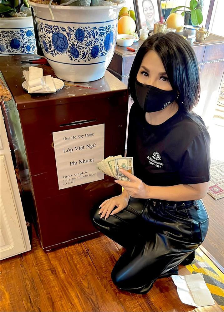 "...Con xin đặc biệt cảm ơn các sư thầy tại Tịnh Xá Giác An đã lo cho buổi nghi lễ hôm nay thật chu đáo. Cũng không quên cảm ơn đến những mạnh thường quân cũng như các khán giả đã gửi tiền nhờ Trizzie bỏ vào thùng quỹ xây trường Việt Ngữ của Phi Nhung.