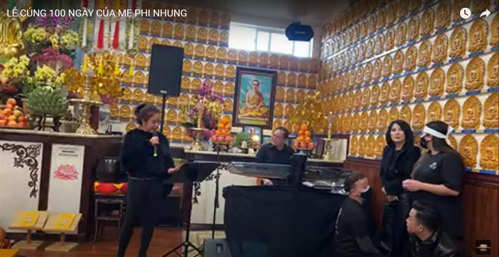 húy Nga hát tặng đồng nghiệp quá cố.