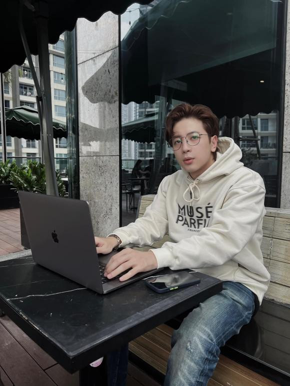 Bo cua con gai Truong My Nhan tung tham gia show hen ho-Hinh-10