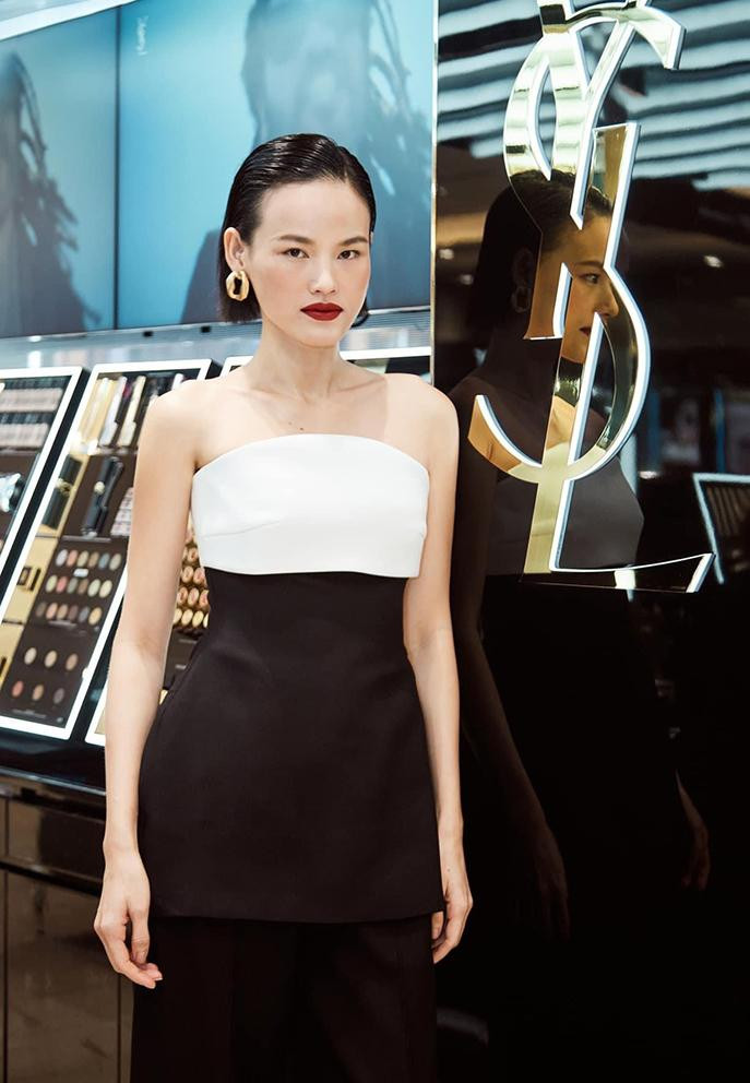 Siêu mẫu Tuyết Lan được nhãn hiệu quốc tế YSL mời chụp quảng cáo.