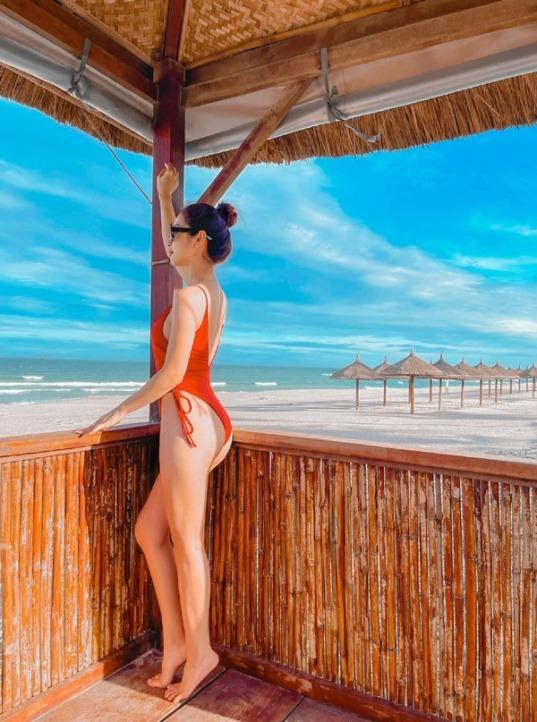 ể có được ngoại hình chuẩn không cần chỉnh như hiện tại, cô đã rất kiên trì tập luyện thể thao, ăn uống theo chế độ khoa học và đặc biệt là hạn chế nạp đồ ngọt, dầu mỡ, tinh bột…