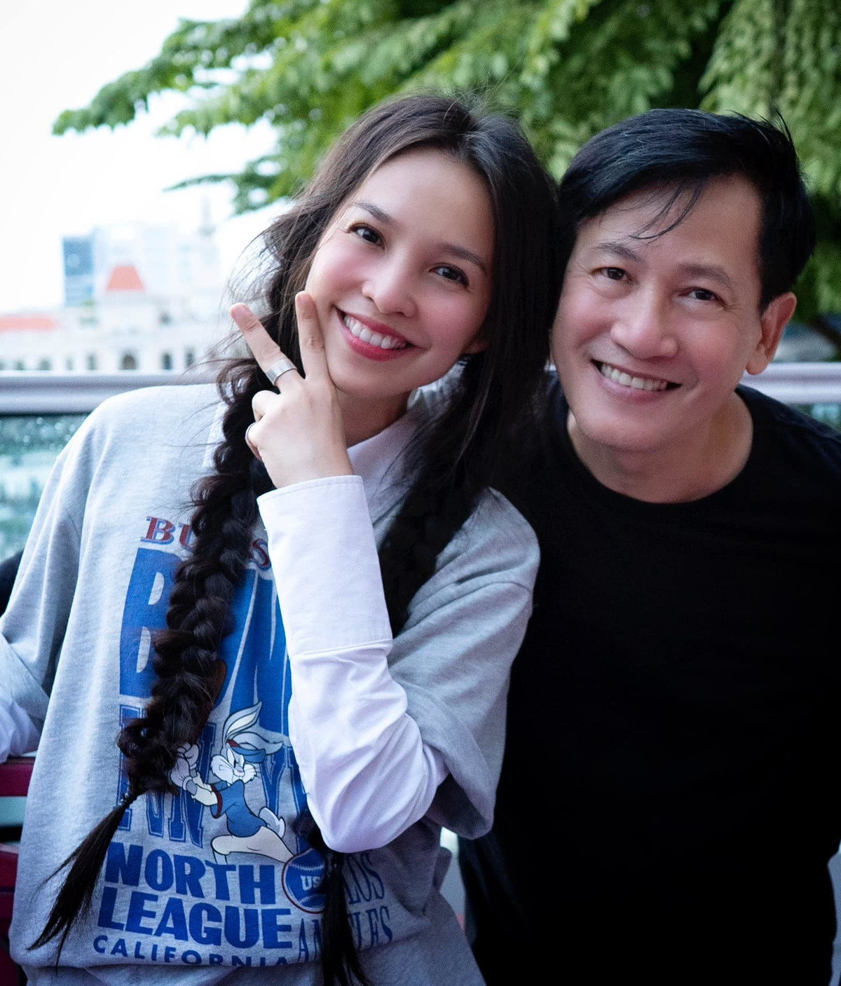 Hiền Thục thân thiết bên NAG Trịnh Quốc Huy.