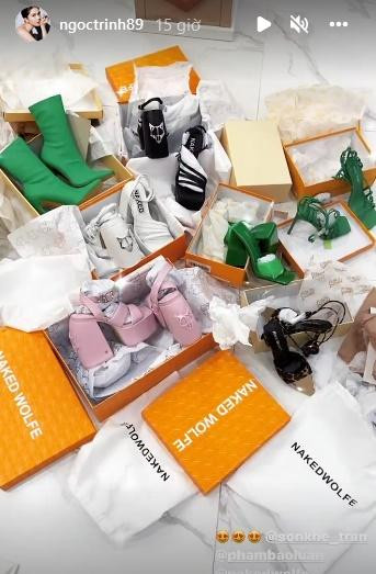 Có những thiết kế cùng 1 mẫu nhưng cô tậu liền 3 màu.