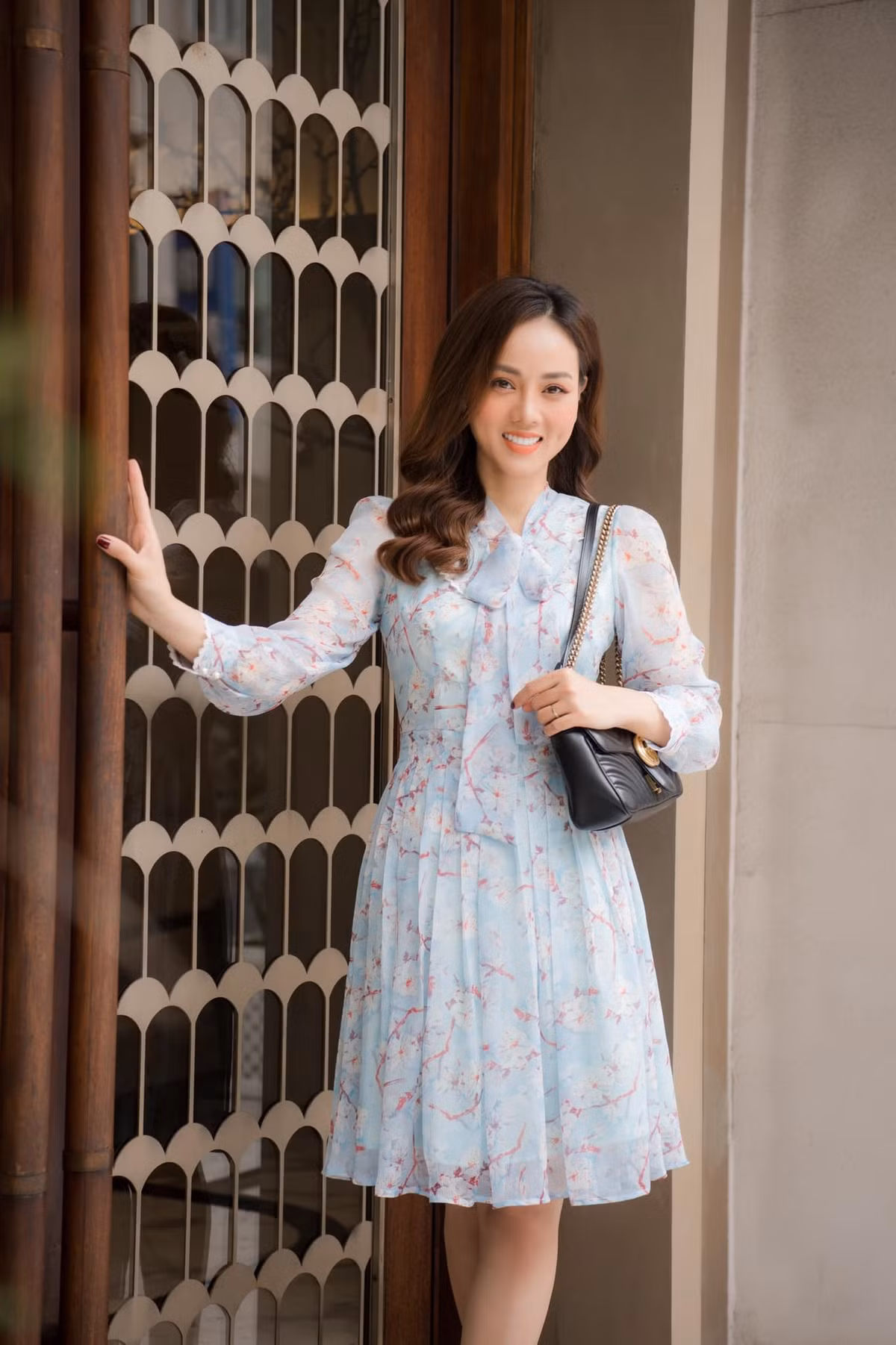 "Cuộc đời ngắn tựa gang tay, ngọt ngào chưa hết, đắng cay làm gì", vợ NSND Công Lý chia sẻ triết lí.