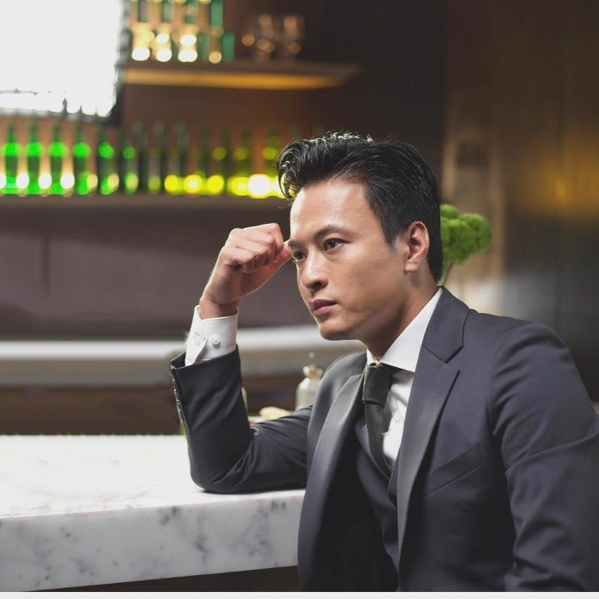 Hong Dang xuat hien tuoi roi, khoe anh tan suat day sau on ao-Hinh-6