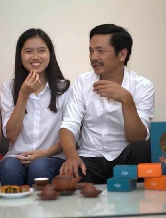 Một năm qua Mỹ du học, con gái NSND Trung Anh ngày càng xinh - Hình 2 Mot nam qua My du hoc, con gai NSND Trung Anh ngay cang xinh-Hinh-2