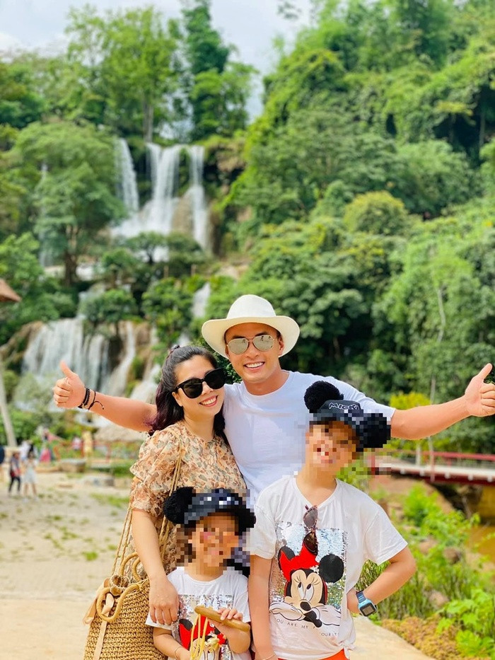 Vo Hong Dang sut can khong phanh sau on ao cua chong-Hinh-6