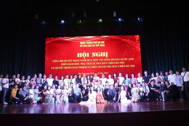 NSUT Thu Huyen thay NSND Quoc Anh lanh dao Nha hat Cheo Ha Noi-Hinh-3