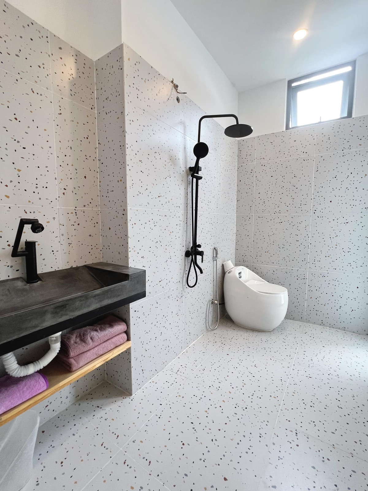 Nhà ống trong hẻm biến thành "vườn địa đàng" sau cải tạo - Hình 15 Nha ong trong hem bien thanh