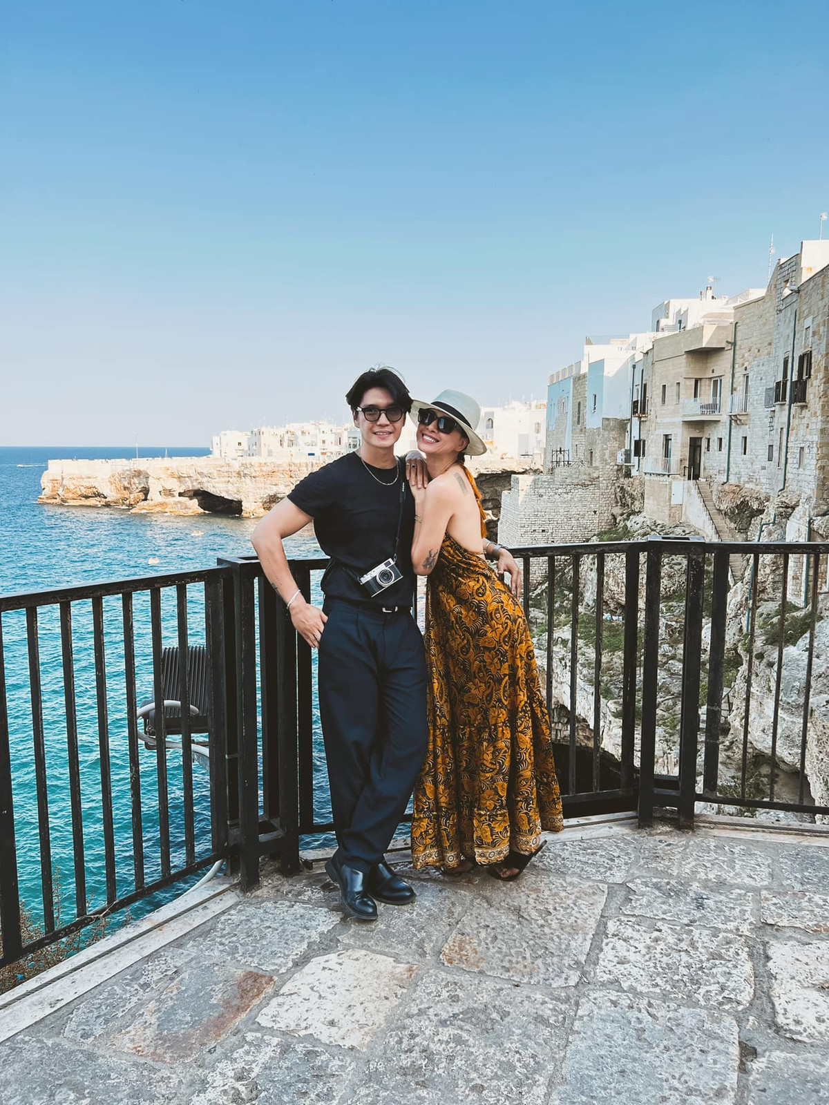 NSƯT Hoàng Hải cơ bắp tuổi 54, Phương Oanh khoe vẻ nữ tính - Hình 8 NSUT Hoang Hai co bap tuoi 54, Phuong Oanh khoe ve nu tinh-Hinh-8