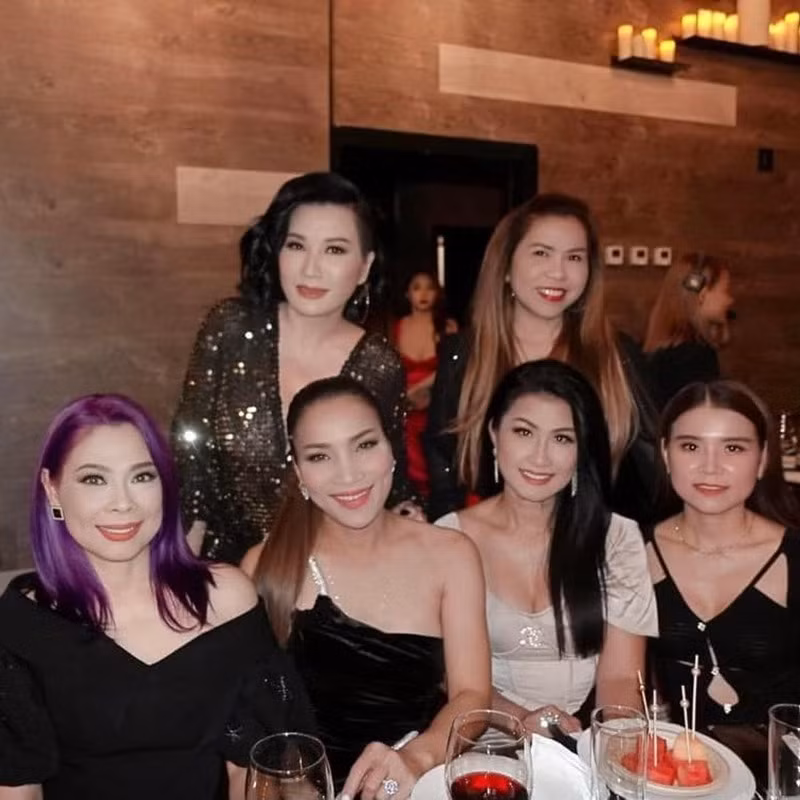 Anh cuoi hiem hoi cua Thanh Ha va Phuong Uyen o My-Hinh-7