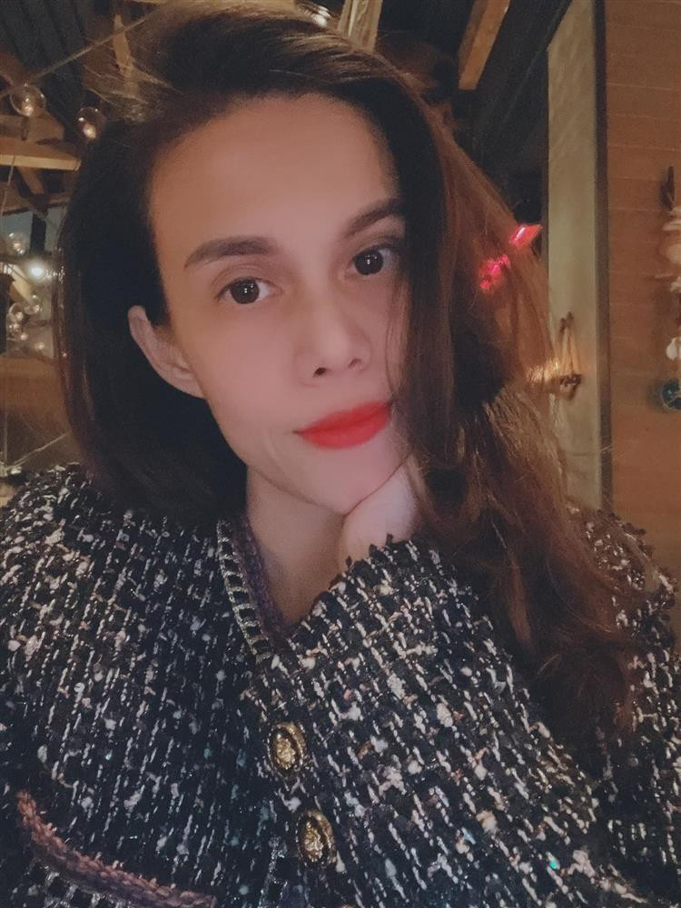 Em gai Thanh Thao doi no gat, chi dich danh ke quyt tien