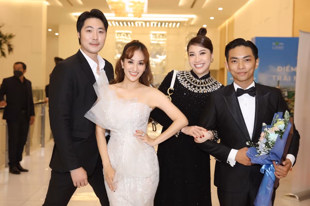 Ca sĩ Pha Lê rủ Khánh Thi đổi chồng.