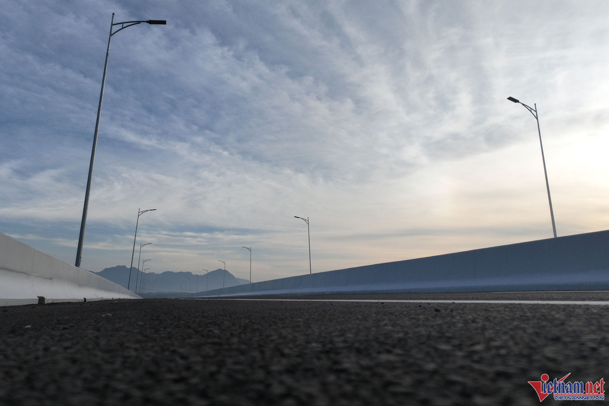 Ngày 1/9, sẽ thông xe toàn tuyến cao tốc. 